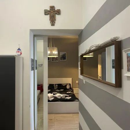 Luis Apartmán La Spezia